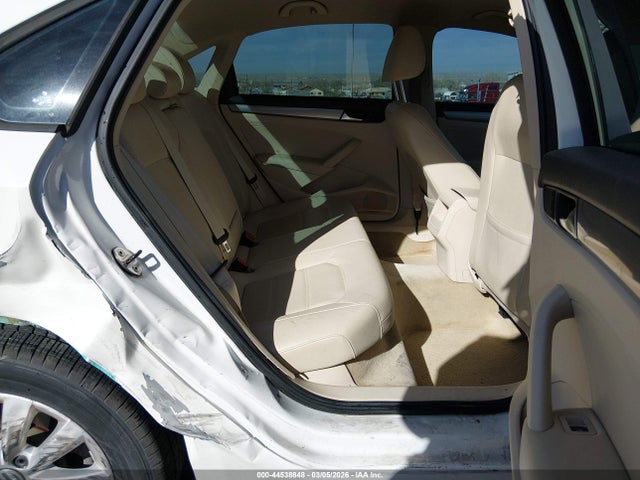 44538848 :رقم المزاد ، 1VWAT7A39EC118225 vin ، 2014 Volkswagen Passat 1.8t Wolfsburg Edition مزاد بيع