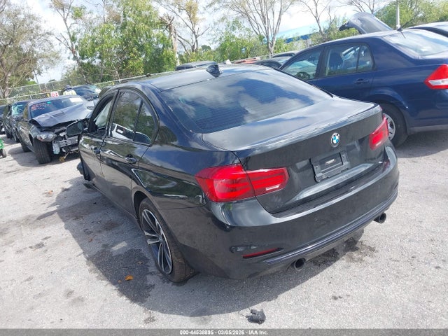 2018 BMW 340I WBA8B3C5XJK385124 Photo 2