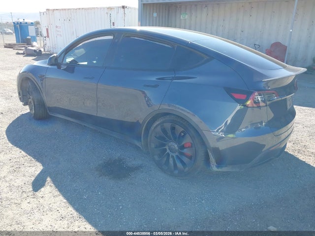 44538956 :رقم المزاد ، 7SAYGDEF1NF535143 vin ، 2022 Tesla Model Y Performance Dual Motor All-wheel Drive مزاد بيع