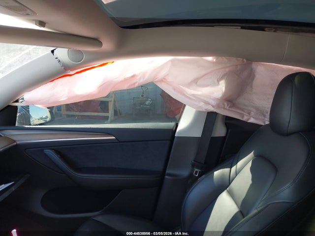 44538956 :رقم المزاد ، 7SAYGDEF1NF535143 vin ، 2022 Tesla Model Y Performance Dual Motor All-wheel Drive مزاد بيع