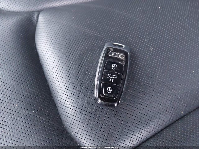 2021 AUDI Q8 WA1EVAF15MD020511 Photo 10
