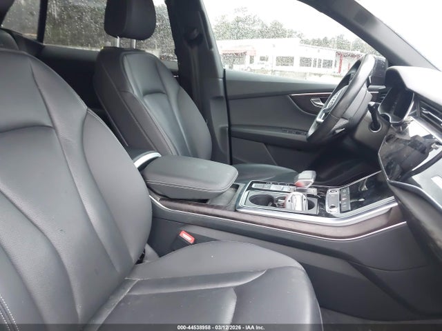 2021 AUDI Q8 WA1EVAF15MD020511 Photo 4