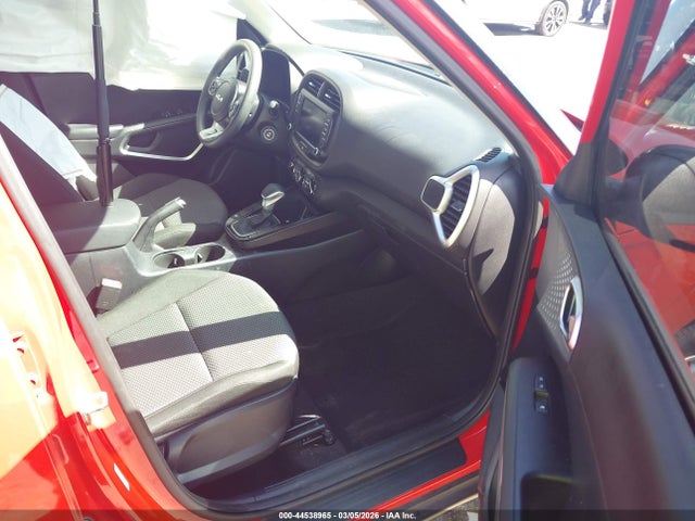 2022 KIA SOUL KNDJ23AU6N7156768 Photo 4
