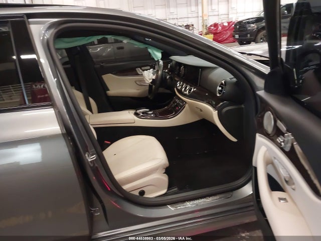 2019 MERCEDES-BENZ E 450 WDDZF6JB1KA495014 Photo 4