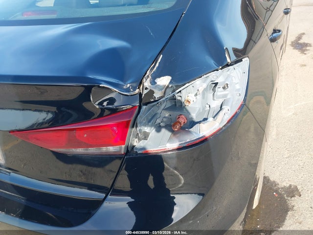 5NPD84LF6JH383531 Hyundai ELANTRA SEL