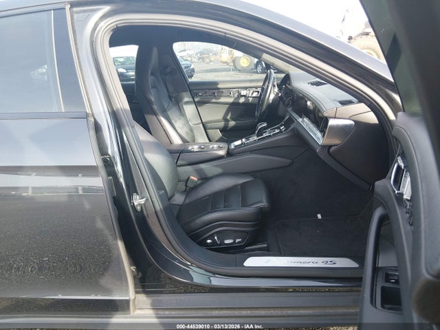 2017 PORSCHE PANAMERA WP0AB2A70HL122499 Photo 4