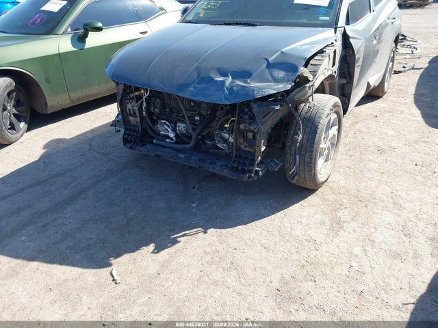 2022 Hyundai Tucson Se მანქანა იყიდება აუქციონზე, vin: 5NMJACAEXNH058945, აუქციონის ნომერი: 44539031