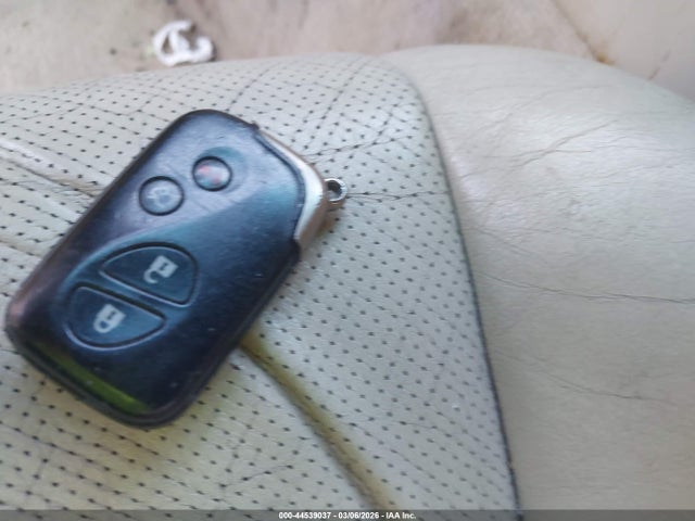 2011 LEXUS LS 460 JTHBL5EF4B5106448 Photo 10