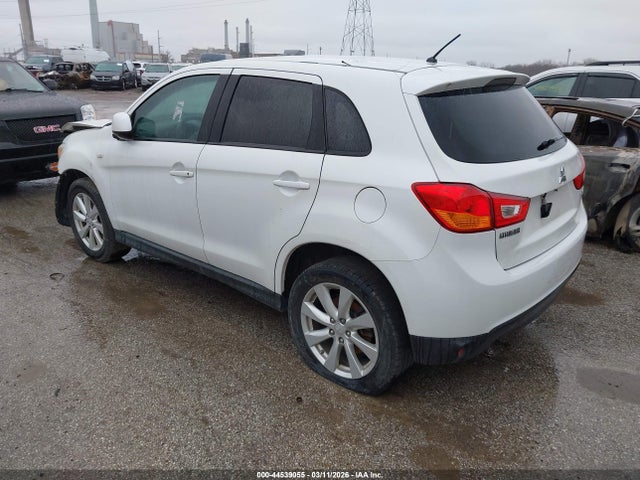 2015 MITSUBISHI OUTLANDER SPORT 4A4AP3AU2FE008544 Photo 2