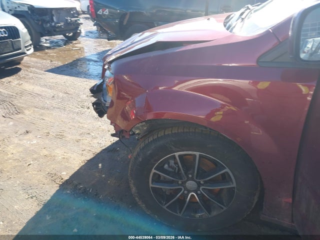 2C4RDGEG8HR799098 Dodge Grand Caravan Gt