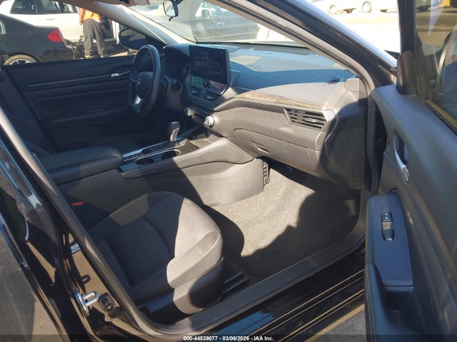 1N4BL4DV9RN404112 Nissan Altima Sv Fwd