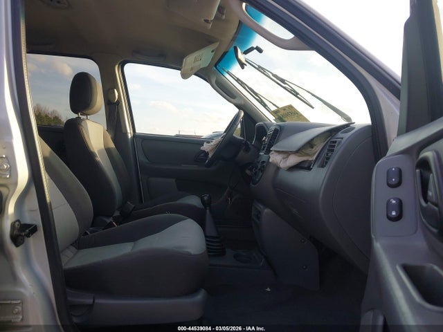 Продажа на аукционе авто 2003 Ford Escape Xls, vin: 1FMYU02B63KA91592, номер лота: 44539084