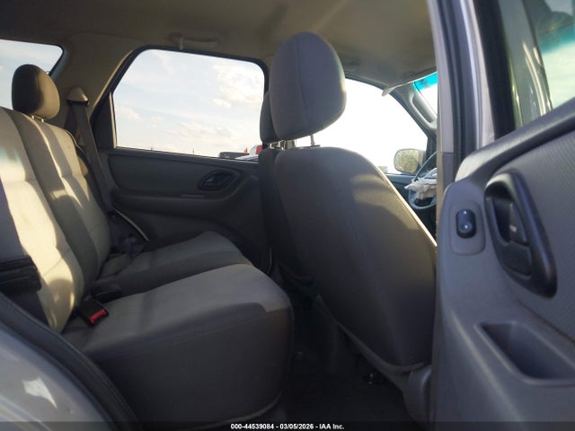 Продажа на аукционе авто 2003 Ford Escape Xls, vin: 1FMYU02B63KA91592, номер лота: 44539084