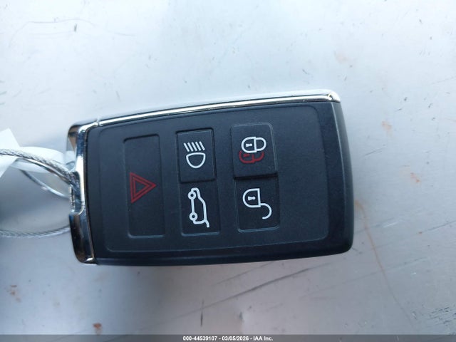 SALKPBE98SA331499 Land Rover Range Rover P530 Se 7 Seat