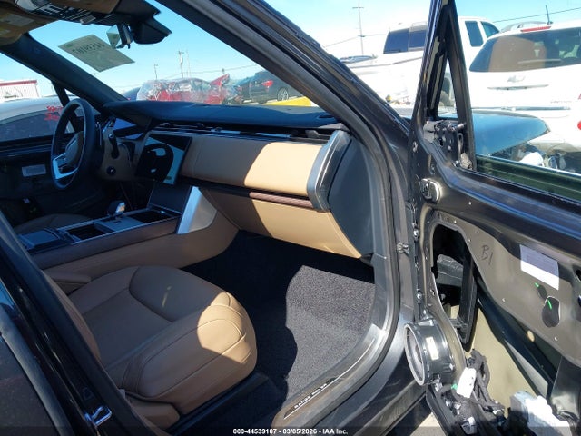 SALKPBE98SA331499 Land Rover Range Rover P530 Se 7 Seat