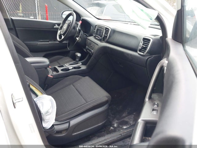 Продаж на аукціоні авто 2018 Kia Sportage Lx, vin: KNDPM3AC4J7470764, номер лоту: 44539134