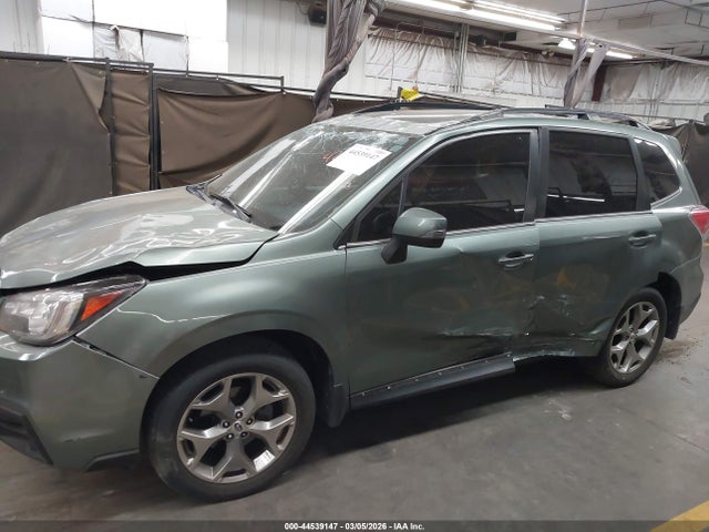 JF2SJAWC6HH423953 Subaru Forester 2.5i Touring