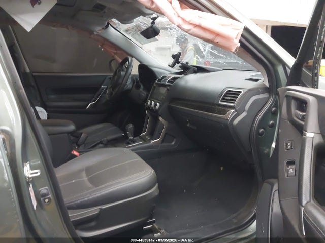 Subaru Forester 2.5i Touring 2017 JF2SJAWC6HH423953 Image 5