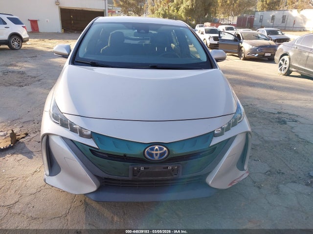 Toyota Prius Prime Plus 2017 JTDKARFP6H3047915 Image 12