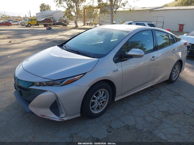 2017 TOYOTA PRIUS PRIME JTDKARFP6H3047915 Photo 1