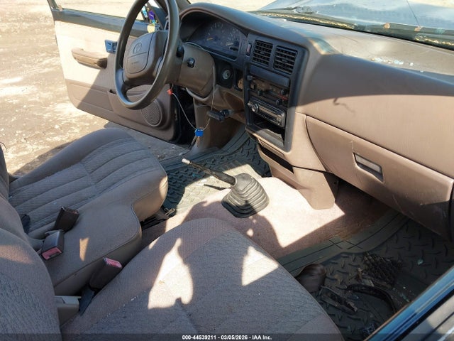 1996 TOYOTA TACOMA 4TAVL52N5TZ137210 Photo 4