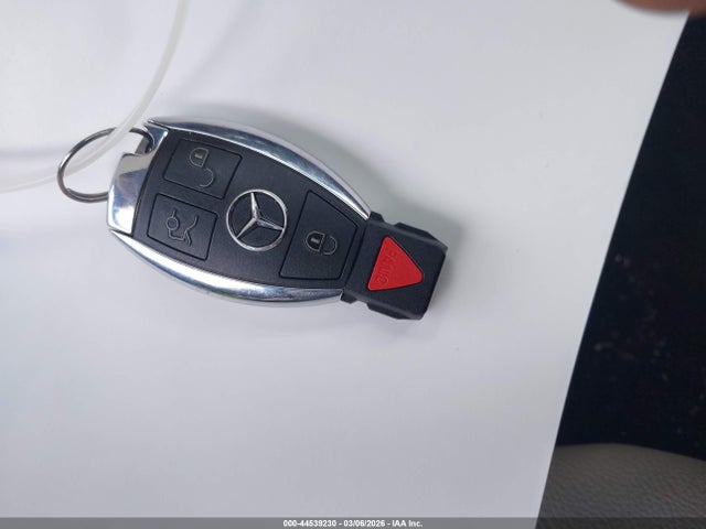 Продаж на аукціоні авто 2015 Mercedes-benz Slk 250, vin: WDDPK4HA4FF105116, номер лоту: 44539230