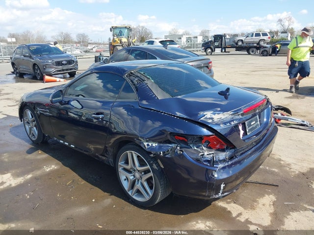 Продаж на аукціоні авто 2015 Mercedes-benz Slk 250, vin: WDDPK4HA4FF105116, номер лоту: 44539230