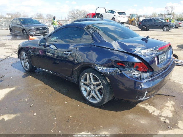 Продаж на аукціоні авто 2015 Mercedes-benz Slk 250, vin: WDDPK4HA4FF105116, номер лоту: 44539230