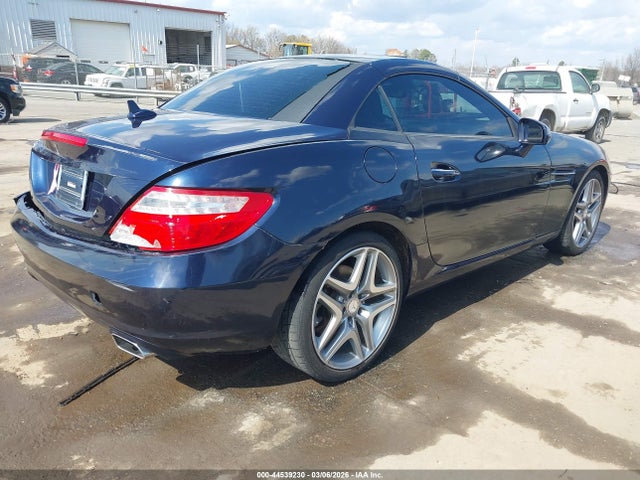 Продаж на аукціоні авто 2015 Mercedes-benz Slk 250, vin: WDDPK4HA4FF105116, номер лоту: 44539230