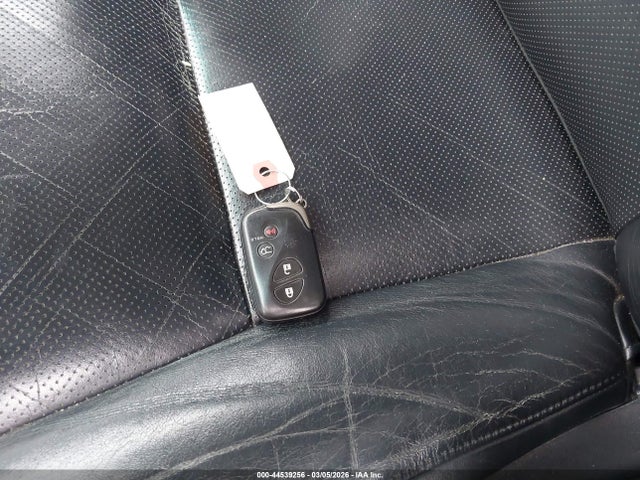 44539256 :رقم المزاد ، JTJBC1BA5B2419803 vin ، 2011 Lexus Rx 450h مزاد بيع
