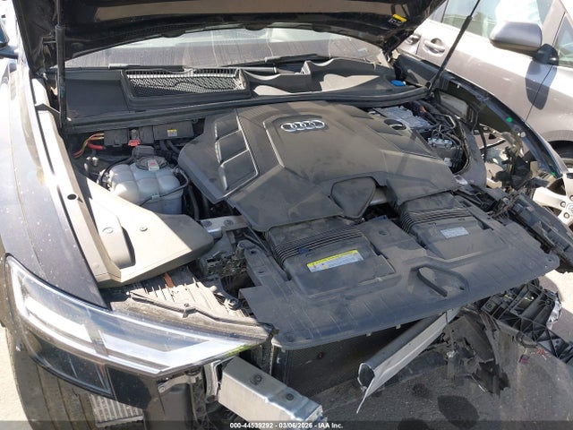 2020 Audi Q8 Premium Plus 55 Tfsi Quattro Tiptronic მანქანა იყიდება აუქციონზე, vin: WA1BVAF1XLD022045, აუქციონის ნომერი: 44539292