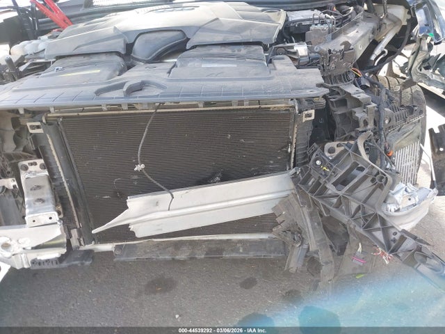 2020 Audi Q8 Premium Plus 55 Tfsi Quattro Tiptronic მანქანა იყიდება აუქციონზე, vin: WA1BVAF1XLD022045, აუქციონის ნომერი: 44539292