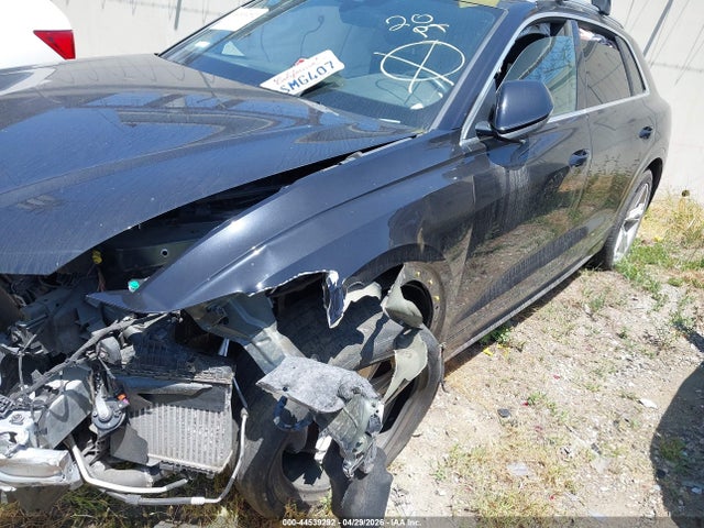 2020 Audi Q8 Premium Plus 55 Tfsi Quattro Tiptronic მანქანა იყიდება აუქციონზე, vin: WA1BVAF1XLD022045, აუქციონის ნომერი: 44539292