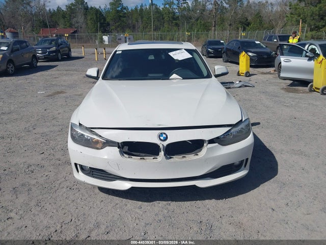 44539301 :رقم المزاد ، WBA3B1G57FNT03042 vin ، 2015 Bmw 320i مزاد بيع