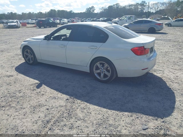 44539301 :رقم المزاد ، WBA3B1G57FNT03042 vin ، 2015 Bmw 320i مزاد بيع