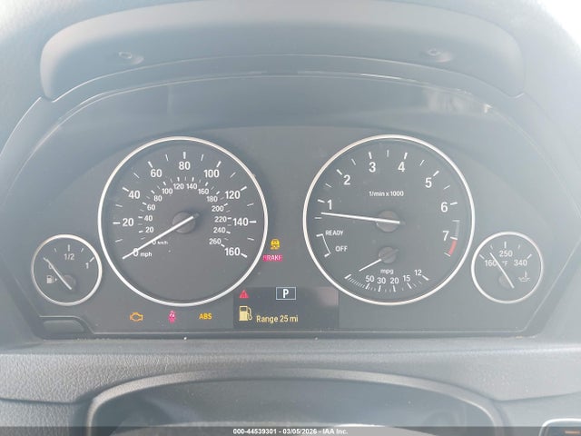 44539301 :رقم المزاد ، WBA3B1G57FNT03042 vin ، 2015 Bmw 320i مزاد بيع