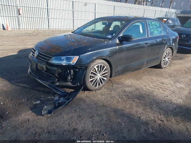 2016 Volkswagen Jetta 1.8t Sport მანქანა იყიდება აუქციონზე, vin: 3VWD17AJ3GM384438, აუქციონის ნომერი: 44539302