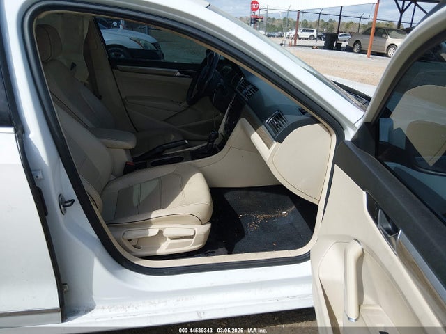Aukcja sprzedaży 2017 Volkswagen Passat 1.8t Se, vin: 1VWBT7A39HC067091, numer aukcji: 44539343