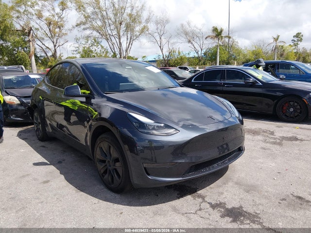 2024 TESLA MODEL Y 7SAYGDED3RF109930