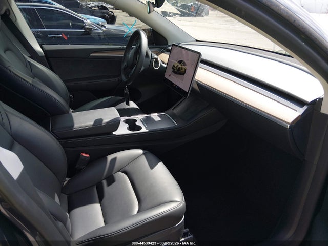 2024 TESLA MODEL Y 7SAYGDED3RF109930 Photo 4