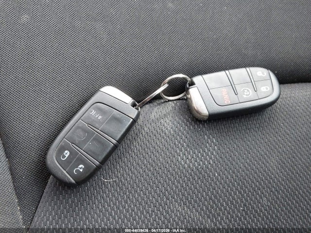 ZACCJBAB1HPE72767 Jeep Renegade Sport 4x4