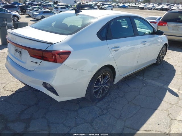 Продажа на аукционе авто 2023 Kia Forte Gt-line, vin: 3KPF54AD0PE656706, номер лота: 44539447