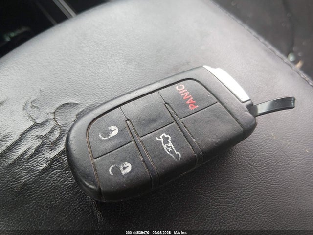 44539470 :رقم المزاد ، 1C3CCCAB1GN171220 vin ، 2016 Chrysler 200 Limited مزاد بيع