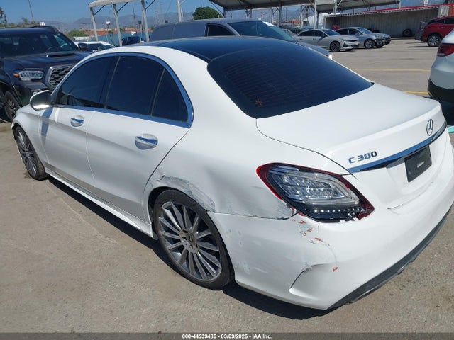 2019 MERCEDES-BENZ C 300 WDDWF8DB9KR483804 Photo 2