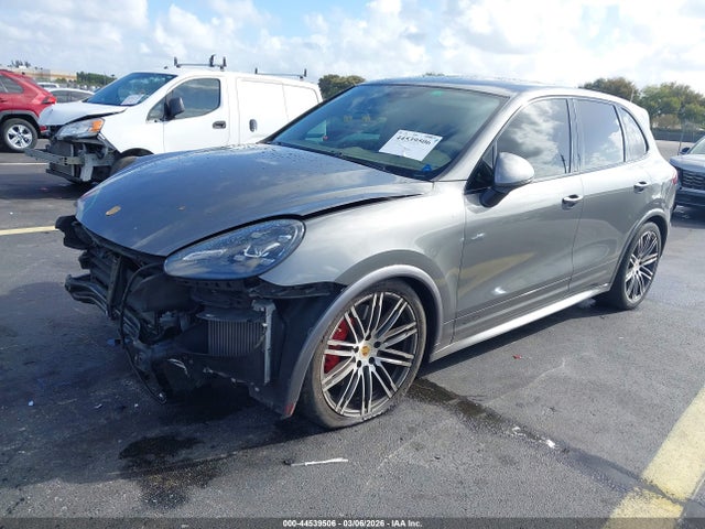 2016 PORSCHE CAYENNE WP1AD2A23GLA72337 Photo 1