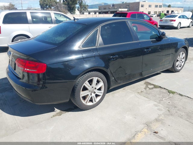 2011 AUDI A4 WAUAFAFL6BN015602 Photo 3