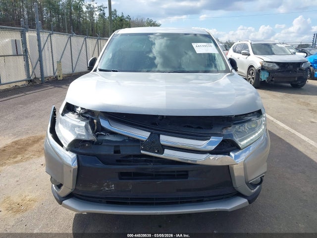 Продаж на аукціоні авто 2018 Mitsubishi Outlander Se, vin: JA4AD3A35JJ002108, номер лоту: 44539535