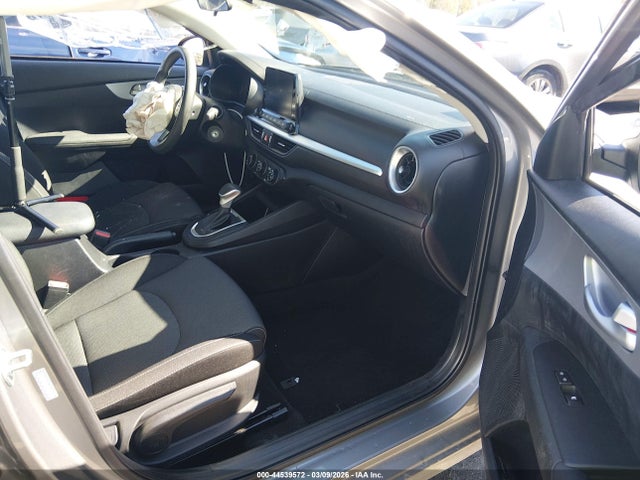 3KPF24AD8RE779990 KIA Forte Lxs