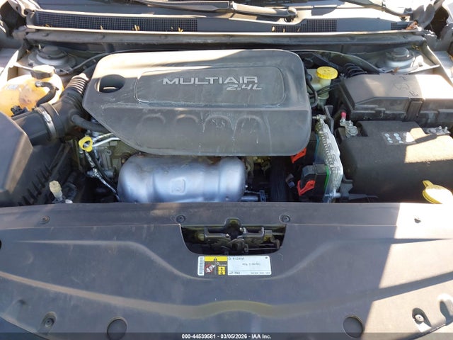2015 Chrysler 200 Limited მანქანა იყიდება აუქციონზე, vin: 1C3CCCABXFN642621, აუქციონის ნომერი: 44539581