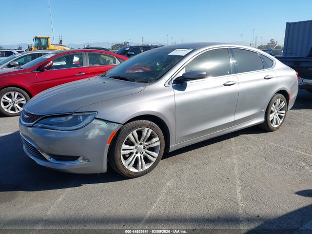 2015 Chrysler 200 Limited მანქანა იყიდება აუქციონზე, vin: 1C3CCCABXFN642621, აუქციონის ნომერი: 44539581